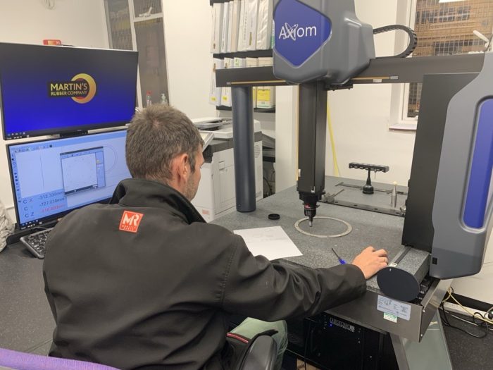 CMM measurement in use